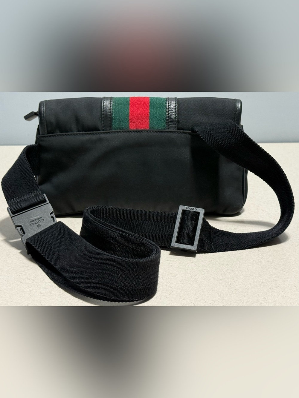 Gucci Sherry Line Body /Belt Bag - Picture 4 of 16